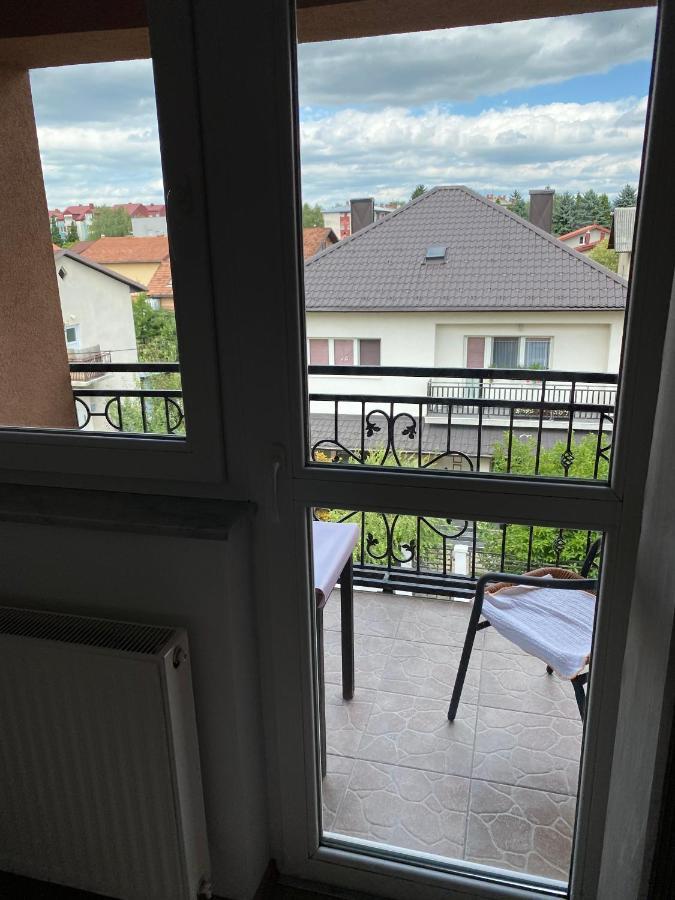 Bihać Big Apartment 3 Bedrooms מראה חיצוני תמונה