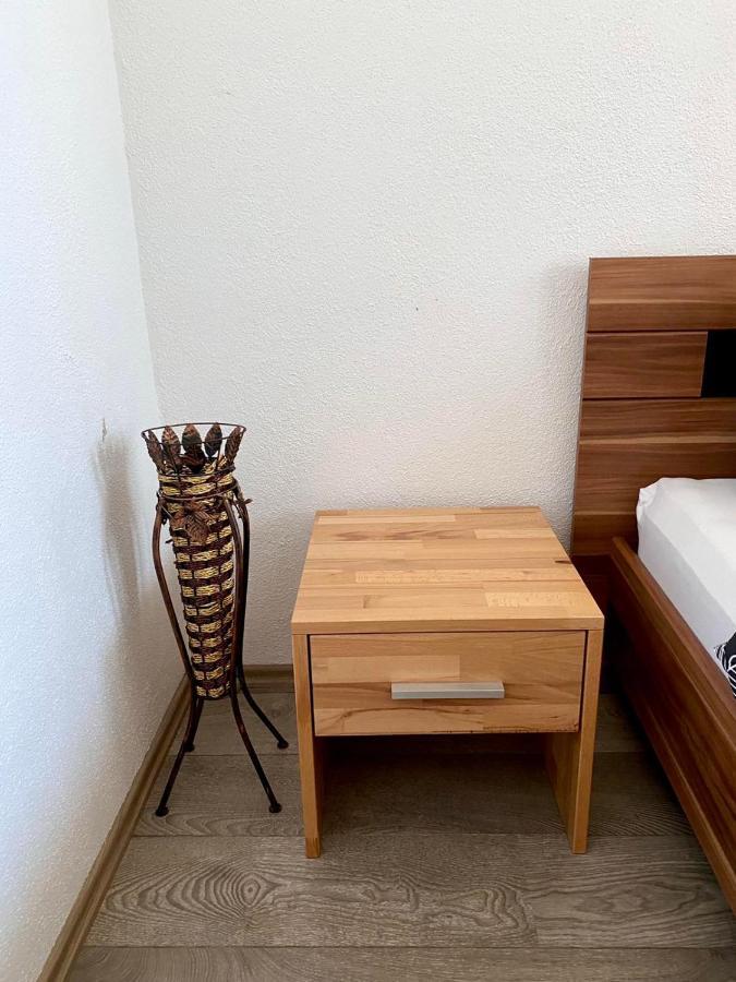 Bihać Big Apartment 3 Bedrooms מראה חיצוני תמונה